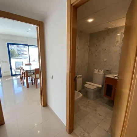 Apartment For A Les Ones *